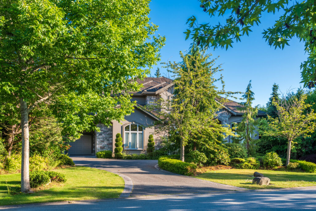 A photo of a luxury house.